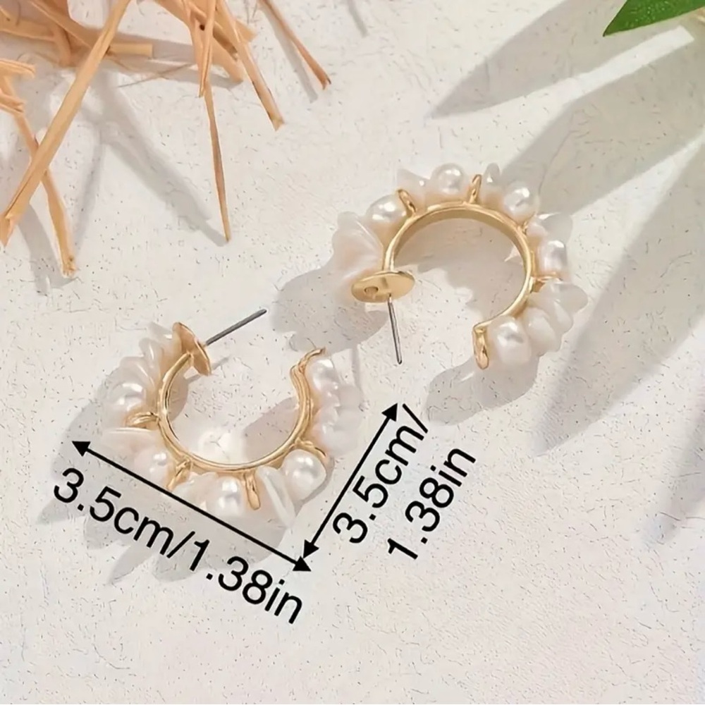 Baroque Pearl Gold Hoop Huggie Earrings New - Picture 5 of 6